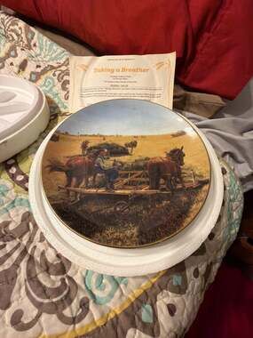 Danbury Mint 'Taking a Breather' Collector Plate by Emmett Kaye, Farming the Hea